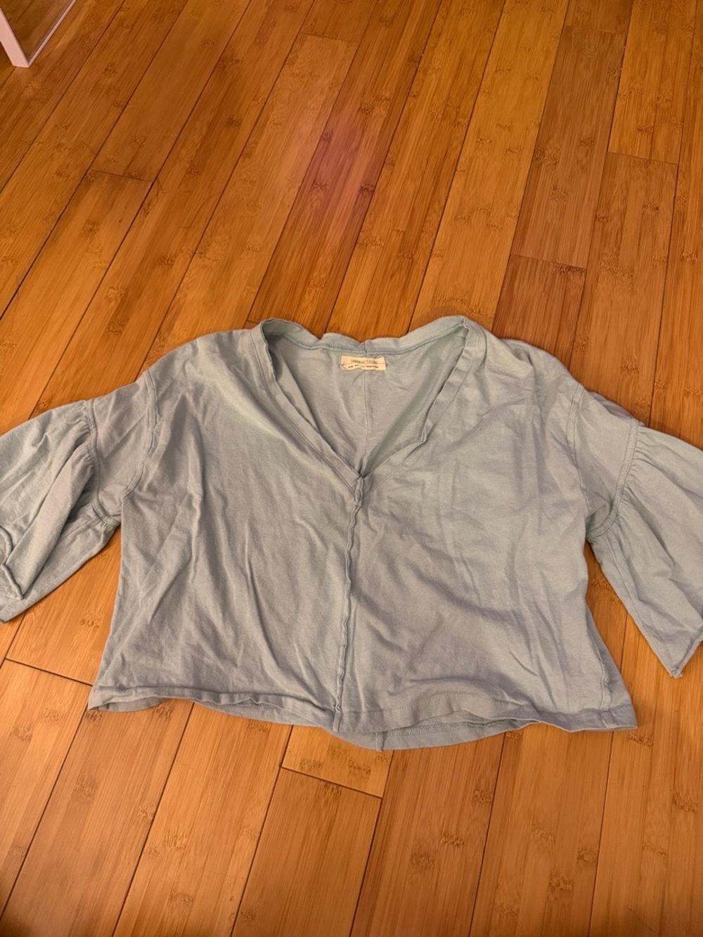 Urban Outfitters Light Blue Cropped V-Neck Top - Picture 1 of 4